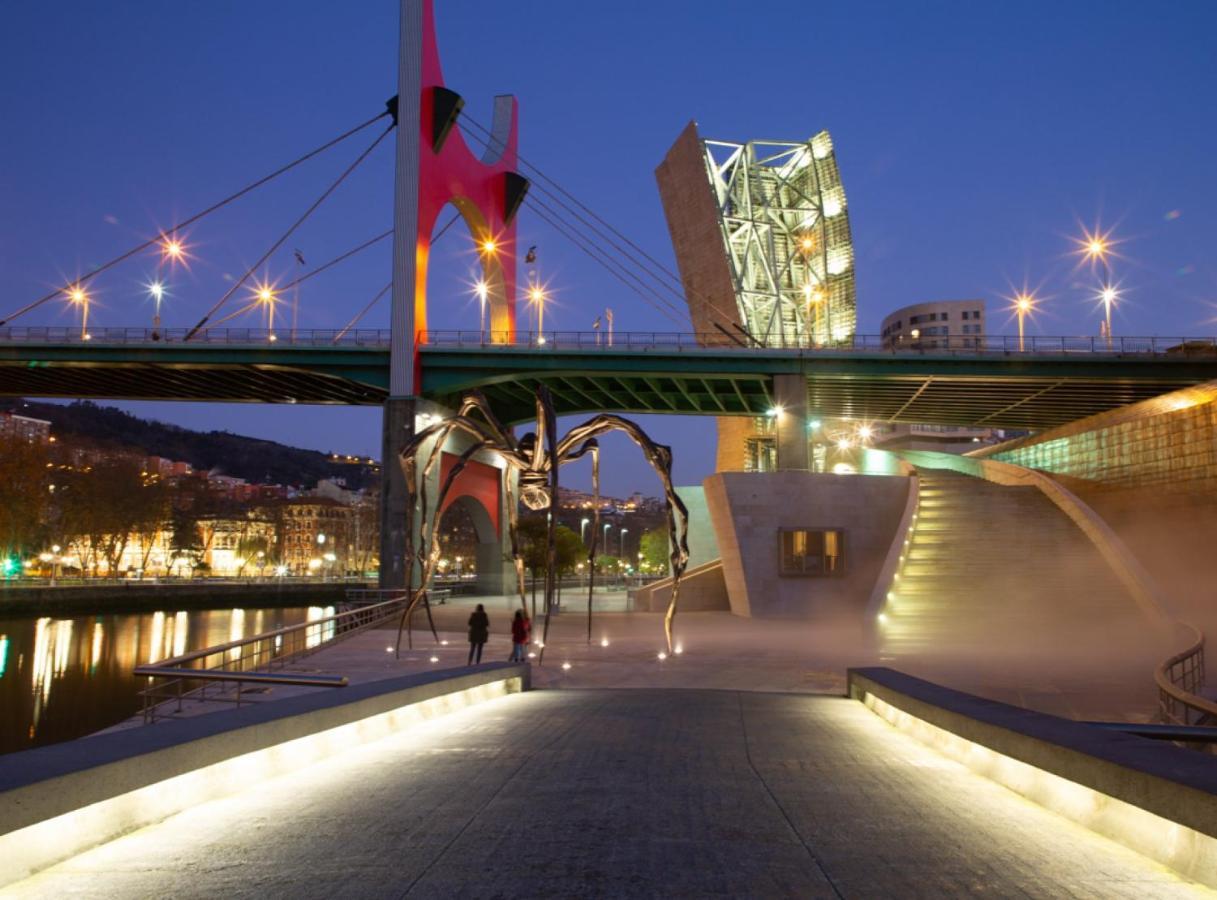Clasico Y Funcional Vivienda Turistica Centro Bilbao Ngoại thất bức ảnh